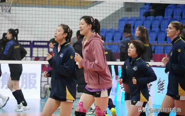 热身赛背后
